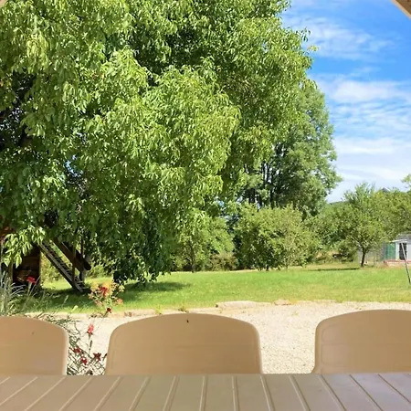 別荘 Cozy In With Outdoor Swimming Pool